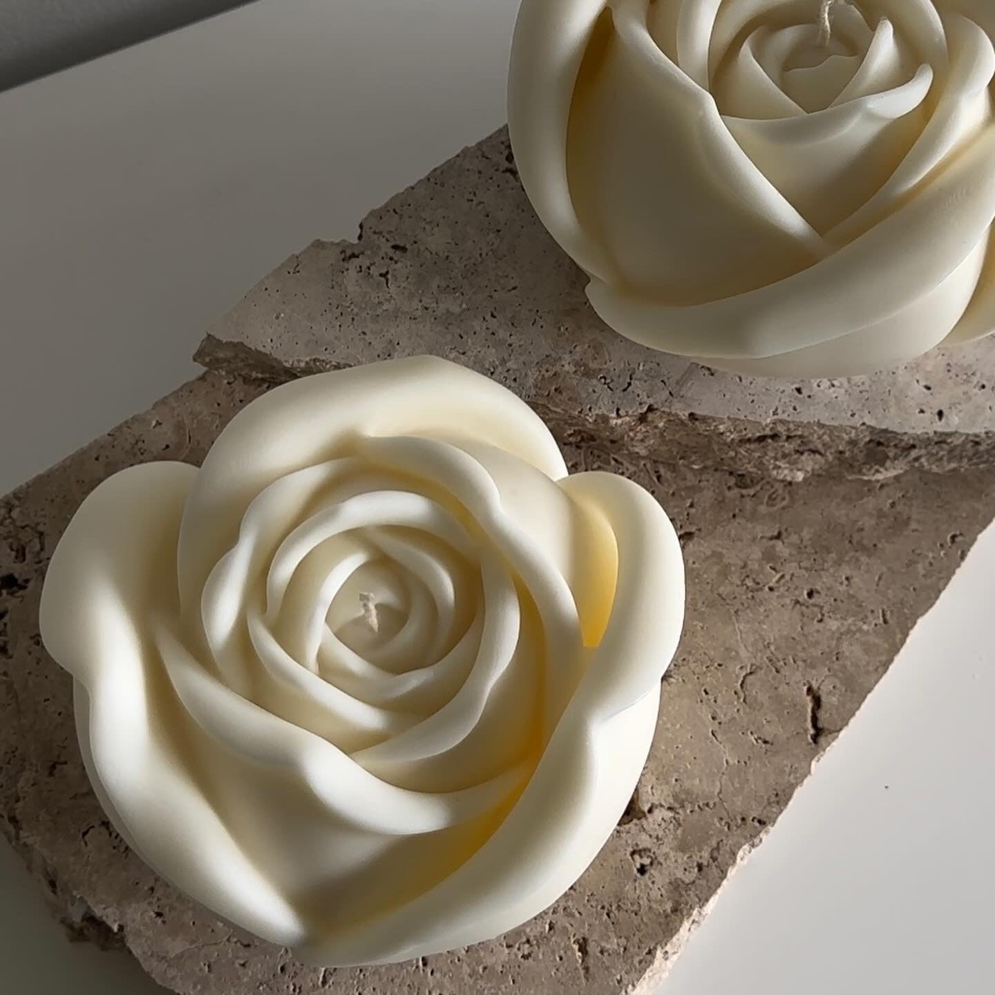 Natural Soy Wax - Large Rose Bud